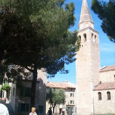 Viale Del Sole *